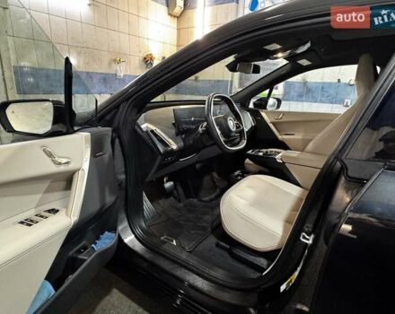 Черный БМВ iX, объемом двигателя 0 л и пробегом 27 тыс. км за 58500 $, фото 53 на Automoto.ua