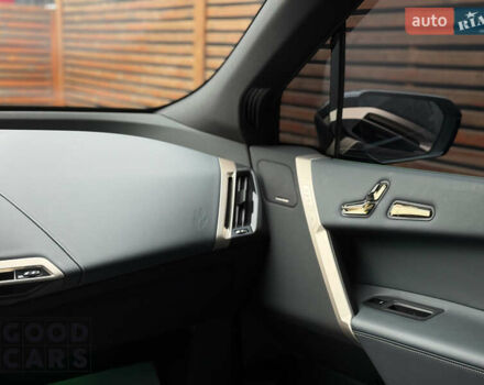 Черный БМВ iX, объемом двигателя 0 л и пробегом 38 тыс. км за 72000 $, фото 28 на Automoto.ua