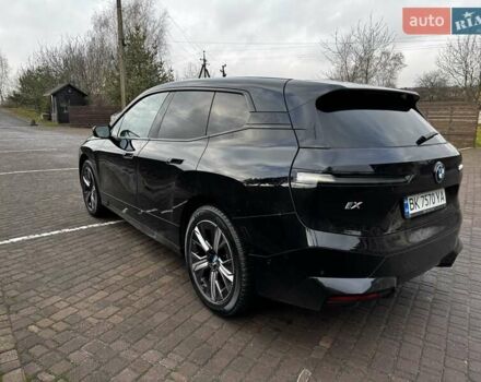 Черный БМВ iX, объемом двигателя 0 л и пробегом 27 тыс. км за 58500 $, фото 27 на Automoto.ua
