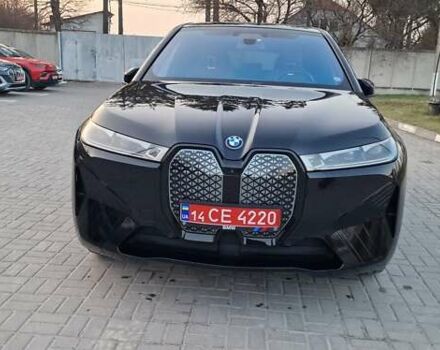 Черный БМВ iX, объемом двигателя 0 л и пробегом 48 тыс. км за 64999 $, фото 7 на Automoto.ua