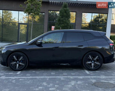 Черный БМВ iX, объемом двигателя 0 л и пробегом 72 тыс. км за 48500 $, фото 4 на Automoto.ua