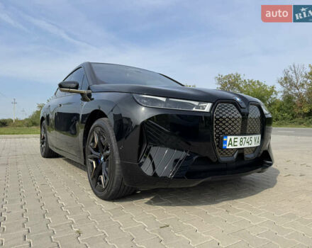 Черный БМВ iX, объемом двигателя 0 л и пробегом 6 тыс. км за 92000 $, фото 9 на Automoto.ua