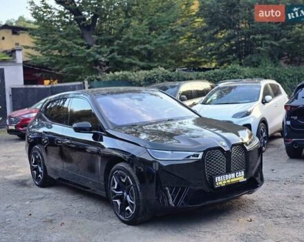 Чорний БМВ iX, об'ємом двигуна 0 л та пробігом 14 тис. км за 57500 $, фото 4 на Automoto.ua