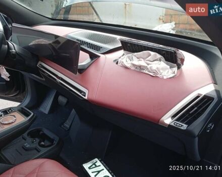 Черный БМВ iX, объемом двигателя 0 л и пробегом 25 тыс. км за 31500 $, фото 3 на Automoto.ua
