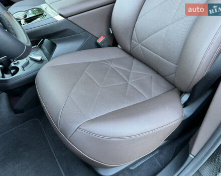 Черный БМВ iX, объемом двигателя 0 л и пробегом 72 тыс. км за 48500 $, фото 79 на Automoto.ua