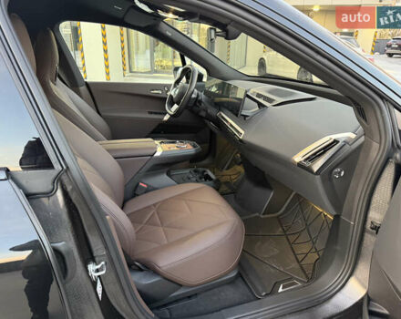 Черный БМВ iX, объемом двигателя 0 л и пробегом 19 тыс. км за 54800 $, фото 18 на Automoto.ua