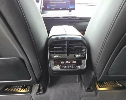 Черный БМВ iX, объемом двигателя 0 л и пробегом 98 тыс. км за 58800 $, фото 90 на Automoto.ua