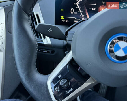 Черный БМВ iX, объемом двигателя 0 л и пробегом 72 тыс. км за 48500 $, фото 75 на Automoto.ua