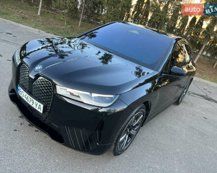 Черный БМВ iX, объемом двигателя 0 л и пробегом 23 тыс. км за 48999 $, фото 12 на Automoto.ua