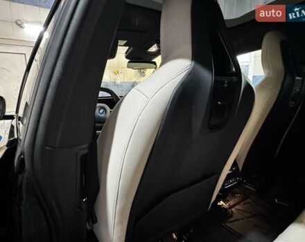 Черный БМВ iX, объемом двигателя 0 л и пробегом 27 тыс. км за 58500 $, фото 43 на Automoto.ua