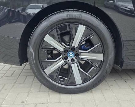 Черный БМВ iX, объемом двигателя 0 л и пробегом 98 тыс. км за 58800 $, фото 64 на Automoto.ua