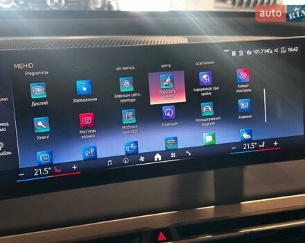 Черный БМВ iX, объемом двигателя 0 л и пробегом 62 тыс. км за 60390 $, фото 25 на Automoto.ua