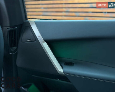 Черный БМВ iX, объемом двигателя 0 л и пробегом 38 тыс. км за 72000 $, фото 39 на Automoto.ua