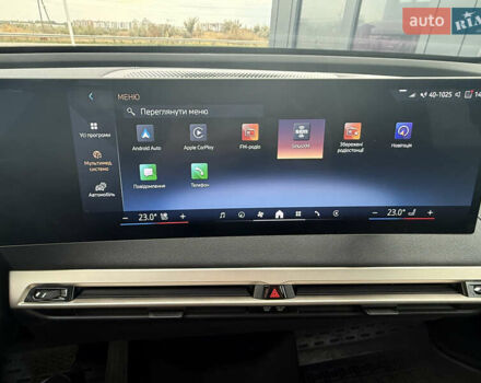 Черный БМВ iX, объемом двигателя 0 л и пробегом 40 тыс. км за 68500 $, фото 13 на Automoto.ua