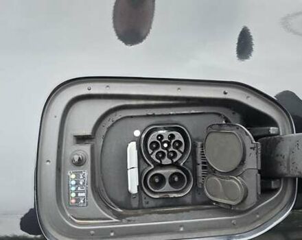 Черный БМВ iX, объемом двигателя 0 л и пробегом 98 тыс. км за 58800 $, фото 67 на Automoto.ua