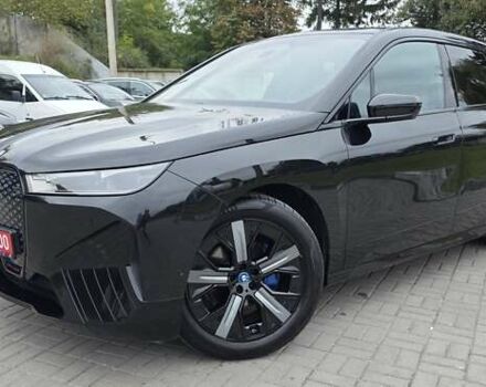 Черный БМВ iX, объемом двигателя 0 л и пробегом 98 тыс. км за 58800 $, фото 57 на Automoto.ua