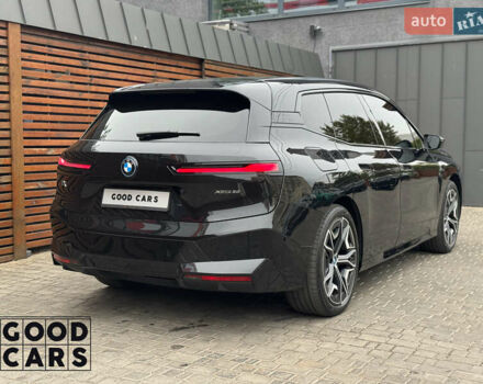 Черный БМВ iX, объемом двигателя 0 л и пробегом 38 тыс. км за 72000 $, фото 6 на Automoto.ua