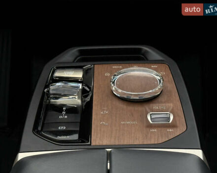 Черный БМВ iX, объемом двигателя 0 л и пробегом 46 тыс. км за 67999 $, фото 30 на Automoto.ua