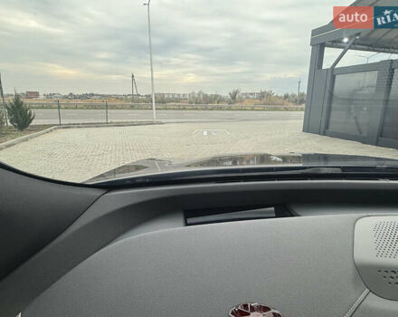 Черный БМВ iX, объемом двигателя 0 л и пробегом 40 тыс. км за 68500 $, фото 16 на Automoto.ua