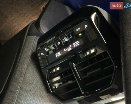 Чорний БМВ iX, об'ємом двигуна 0 л та пробігом 10 тис. км за 81469 $, фото 32 на Automoto.ua