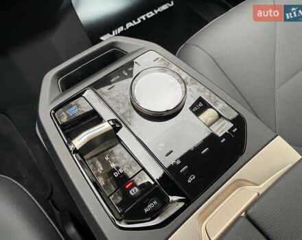 Чорний БМВ iX, об'ємом двигуна 0 л та пробігом 19 тис. км за 59999 $, фото 38 на Automoto.ua