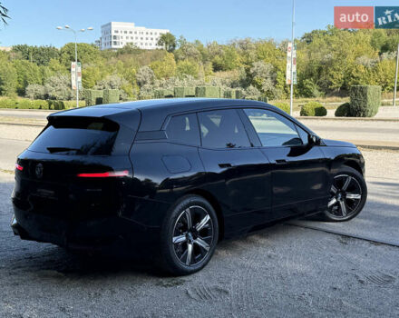 Черный БМВ iX, объемом двигателя 0 л и пробегом 1 тыс. км за 92000 $, фото 6 на Automoto.ua