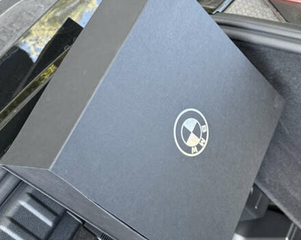 Черный БМВ iX, объемом двигателя 0 л и пробегом 1 тыс. км за 92000 $, фото 40 на Automoto.ua