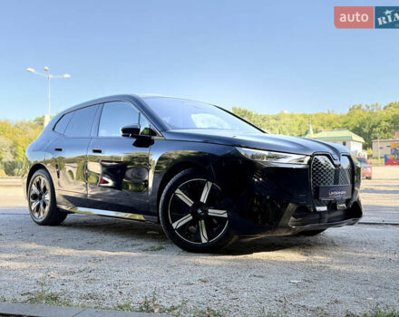 Черный БМВ iX, объемом двигателя 0 л и пробегом 1 тыс. км за 92000 $, фото 2 на Automoto.ua