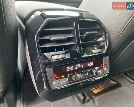 Чорний БМВ iX, об'ємом двигуна 0 л та пробігом 19 тис. км за 59999 $, фото 25 на Automoto.ua