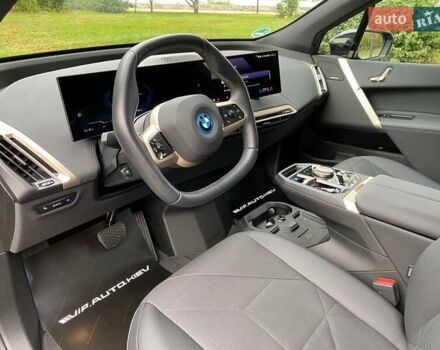 Чорний БМВ iX, об'ємом двигуна 0 л та пробігом 19 тис. км за 59999 $, фото 22 на Automoto.ua