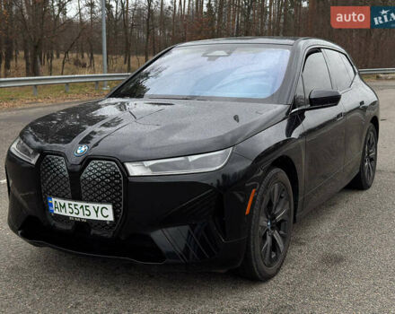 Черный БМВ iX, объемом двигателя 0 л и пробегом 5 тыс. км за 65000 $, фото 4 на Automoto.ua