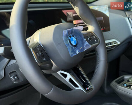 Черный БМВ iX, объемом двигателя 0 л и пробегом 1 тыс. км за 92000 $, фото 23 на Automoto.ua