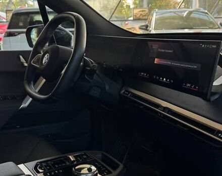 Черный БМВ iX, объемом двигателя 0 л и пробегом 1 тыс. км за 69000 $, фото 8 на Automoto.ua