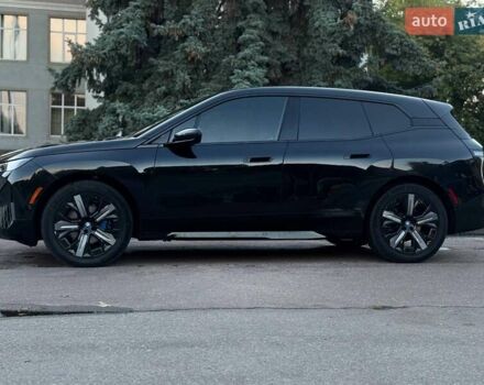 Черный БМВ iX, объемом двигателя 0 л и пробегом 5 тыс. км за 65000 $, фото 2 на Automoto.ua