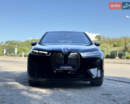 Черный БМВ iX, объемом двигателя 0 л и пробегом 1 тыс. км за 92000 $, фото 4 на Automoto.ua