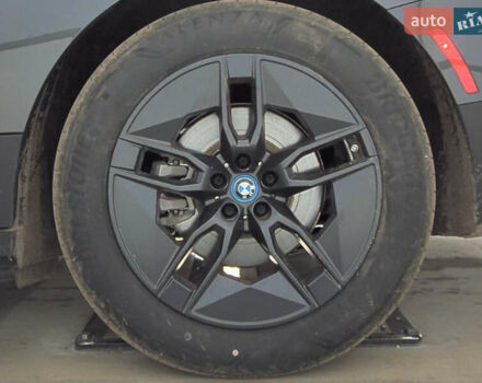 Чорний БМВ iX, об'ємом двигуна 0 л та пробігом 23 тис. км за 69990 $, фото 24 на Automoto.ua