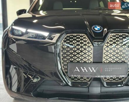 Чорний БМВ iX, об'ємом двигуна 0 л та пробігом 10 тис. км за 81469 $, фото 2 на Automoto.ua