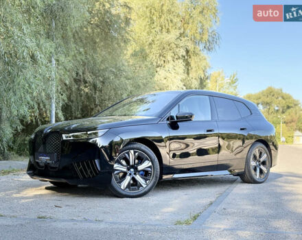 Черный БМВ iX, объемом двигателя 0 л и пробегом 1 тыс. км за 92000 $, фото 1 на Automoto.ua