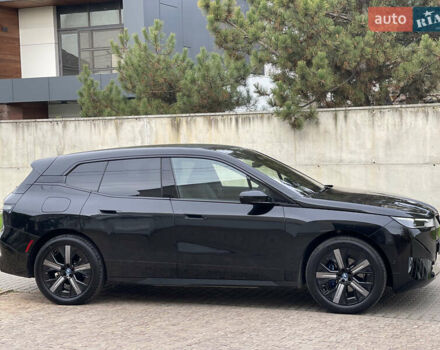 Черный БМВ iX, объемом двигателя 0 л и пробегом 1 тыс. км за 58000 $, фото 12 на Automoto.ua