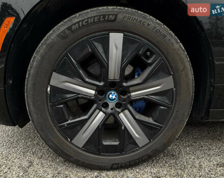 Черный БМВ iX, объемом двигателя 0 л и пробегом 5 тыс. км за 65000 $, фото 7 на Automoto.ua