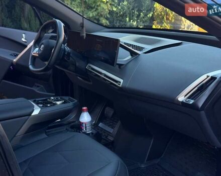 Черный БМВ iX, объемом двигателя 0 л и пробегом 5 тыс. км за 65000 $, фото 8 на Automoto.ua