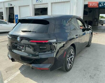 Чорний БМВ iX, об'ємом двигуна 0 л та пробігом 5 тис. км за 88990 $, фото 2 на Automoto.ua