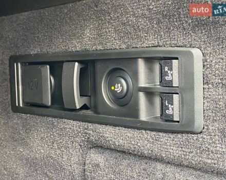 Чорний БМВ iX, об'ємом двигуна 0 л та пробігом 19 тис. км за 59999 $, фото 33 на Automoto.ua