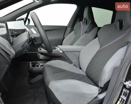 Черный БМВ iX, объемом двигателя 0 л и пробегом 6 тыс. км за 89731 $, фото 3 на Automoto.ua
