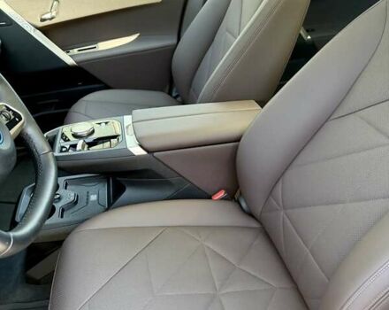 Чорний БМВ iX, об'ємом двигуна 0 л та пробігом 8 тис. км за 74500 $, фото 14 на Automoto.ua