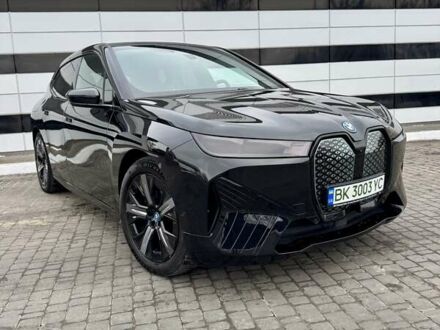 БМВ iX 2021 в Ровно на Automoto.ua Черный БМВ iX, объемом двигателя 0 л и пробегом 165 тыс. км за 38950 $, фото 1 на Automoto.ua