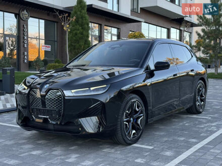 Черный БМВ iX, объемом двигателя 0 л и пробегом 125 тыс. км за 42800 $, фото 1 на Automoto.ua