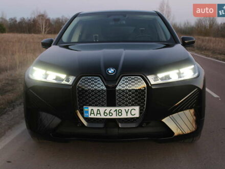 Черный БМВ iX, объемом двигателя 0 л и пробегом 83 тыс. км за 57700 $, фото 1 на Automoto.ua