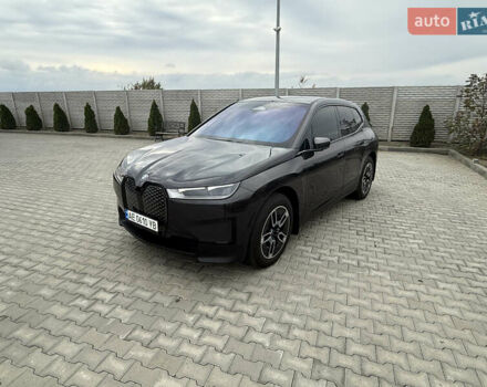 Чорний БМВ iX, об'ємом двигуна 0 л та пробігом 40 тис. км за 68500 $, фото 1 на Automoto.ua