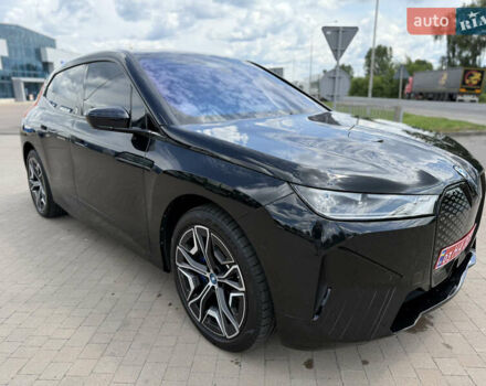 Черный БМВ iX, объемом двигателя 0 л и пробегом 3 тыс. км за 57900 $, фото 1 на Automoto.ua